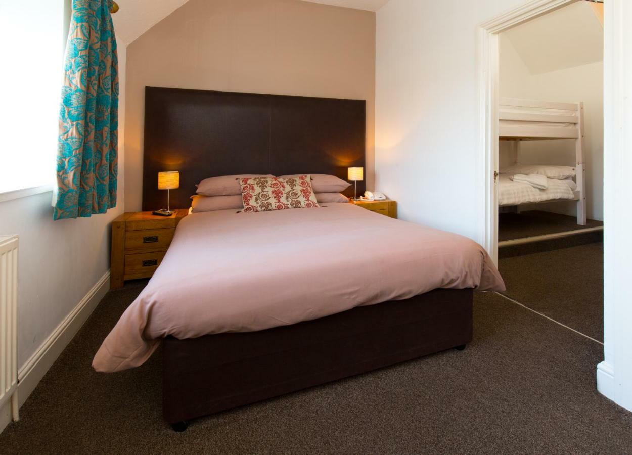 Oxwich Bay Hotel Swansea Room photo